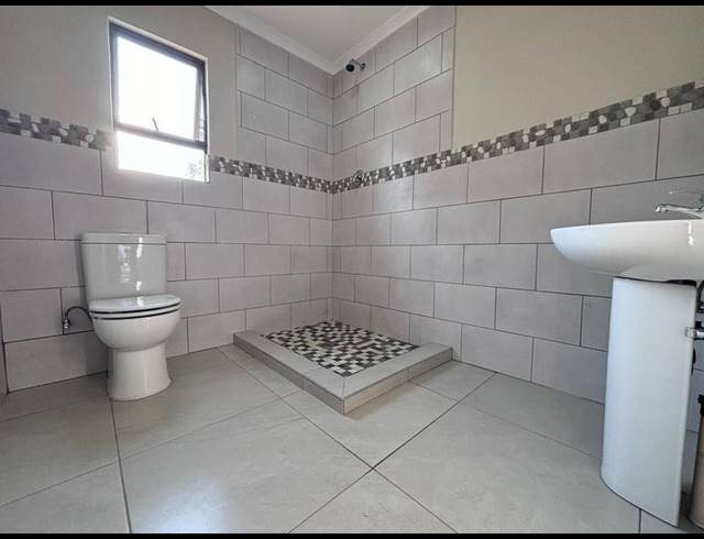 4 BEDROOM HOUSE FOR SALE IN FLORIDA PARK
